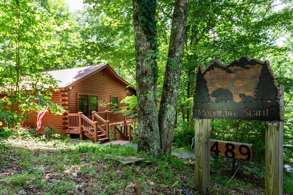 Vila Mountain Spirit Cabin - Fireplace And Hot Tub Blue Ridge Exteriér fotografie