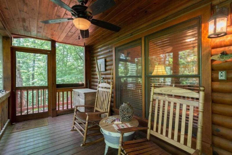Vila Mountain Spirit Cabin - Fireplace And Hot Tub Blue Ridge Exteriér fotografie