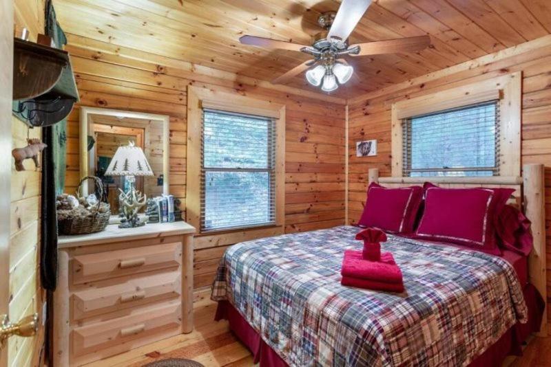 Vila Mountain Spirit Cabin - Fireplace And Hot Tub Blue Ridge Exteriér fotografie