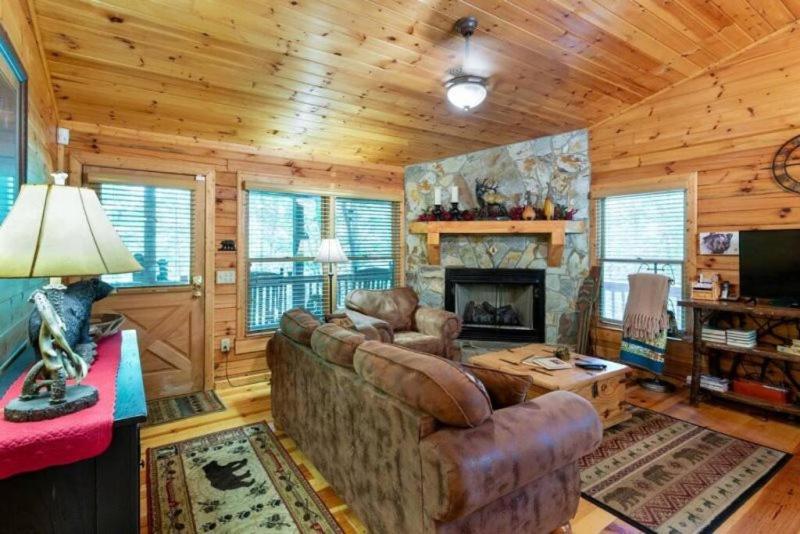 Vila Mountain Spirit Cabin - Fireplace And Hot Tub Blue Ridge Exteriér fotografie